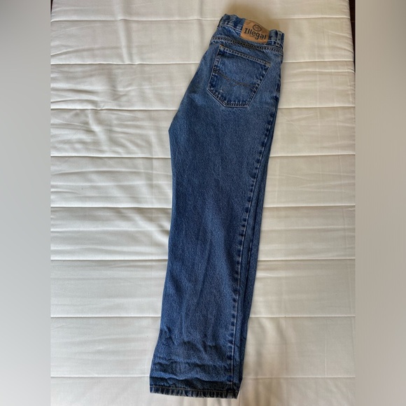 🍁2/$50 BUNDLE DEAL Illegal Jeans Inc. Denim Jeans - Picture 3 of 4